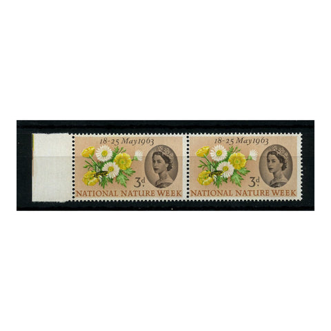 GB 1963 3d Posy, CATERPILLAR FLAW, in horiz marginal pair with normal, u/m. SG637a