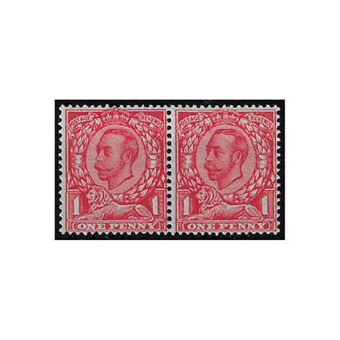 1912 1d Scarlet, 'no cross on crown' variety in horiz pair with regular, lightly mtd mint. SG350a