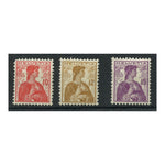 Switzerland 1909-33 Helvetia values, all fresh mtd mint. SG250-52a